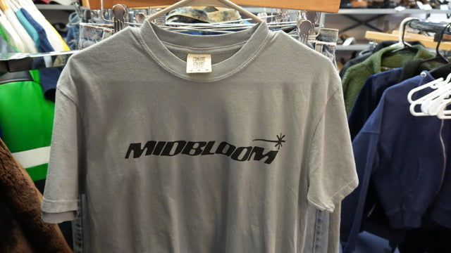 Midbloom Tee